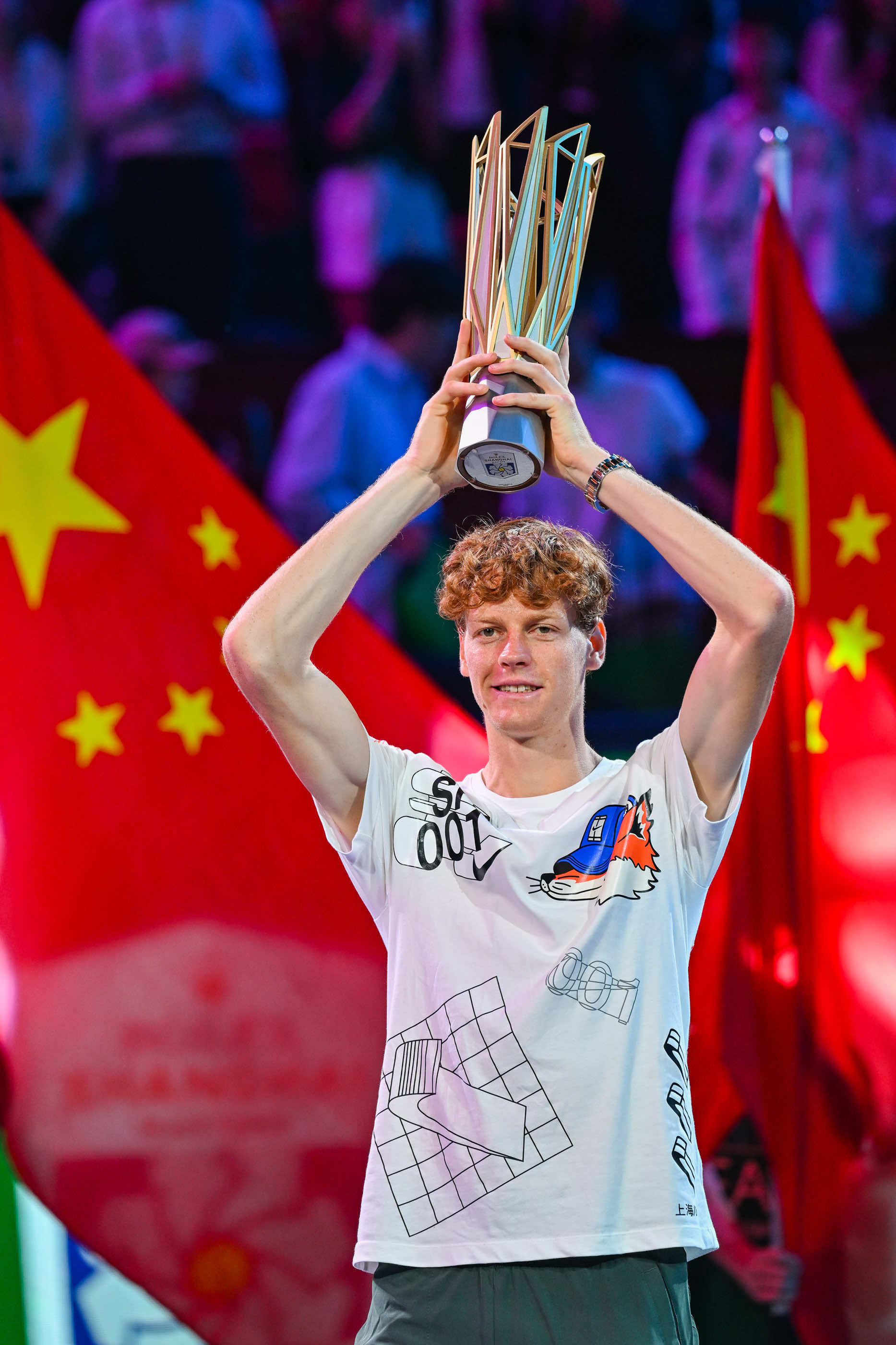 九游会官方娱乐 - 德约科维奇迎来十二赛季出色发挥，瑞士队观众热烈欢呼！