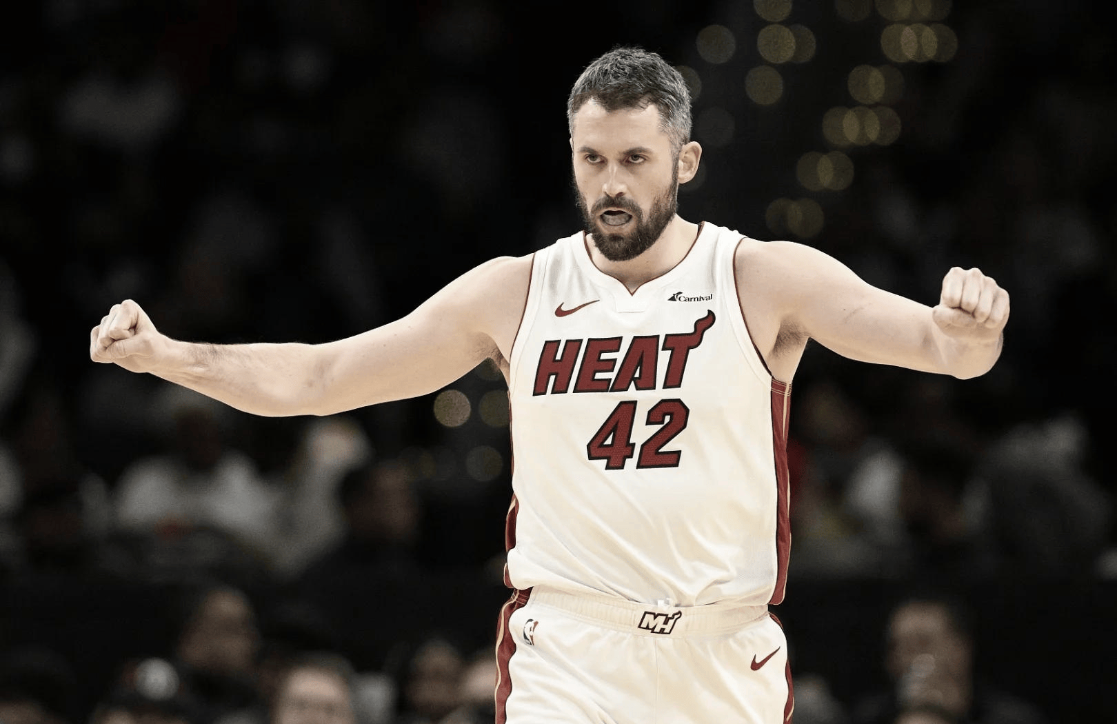 犹他爵士发布备战花絮,集结日造点机会,欧超杯任务艰巨,年轻球员获得机会 犹他爵士发布备战花絮,集结日造点机会,欧超杯任务艰巨,年轻球员获得机会