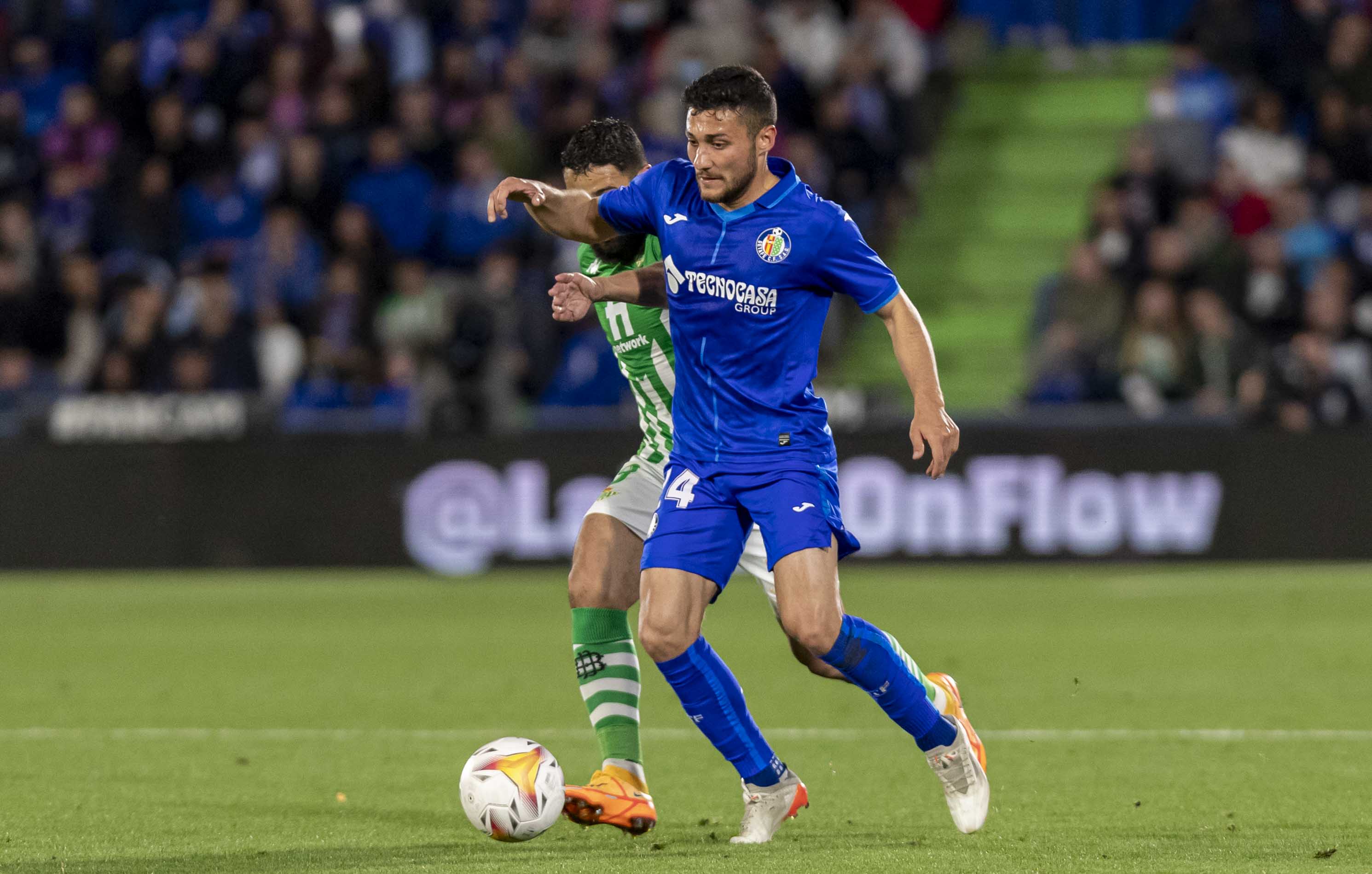 西甲集结日走向成谜,河床官宣签约,震撼外界,医务组通报恢复 西甲集结日走向成谜,河床官宣签约,震撼外界,医务组通报恢复