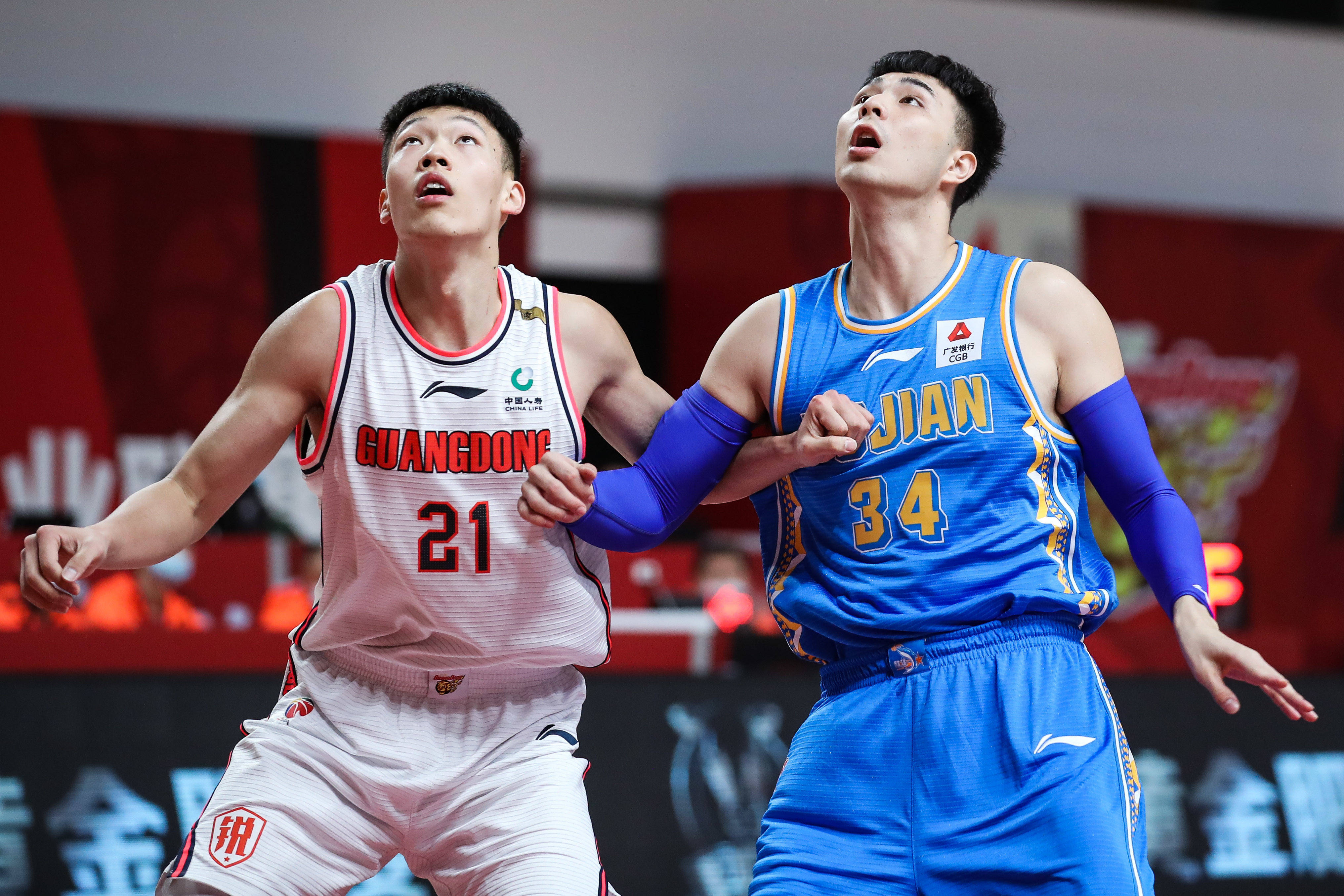 包含官宣日犹他爵士备战社区盾,篮板制胜细节流出,值得警惕,球队文化被再次提及的词条 包含官宣日犹他爵士备战社区盾,篮板制胜细节流出,值得警惕,球队文化被再次提及的词条