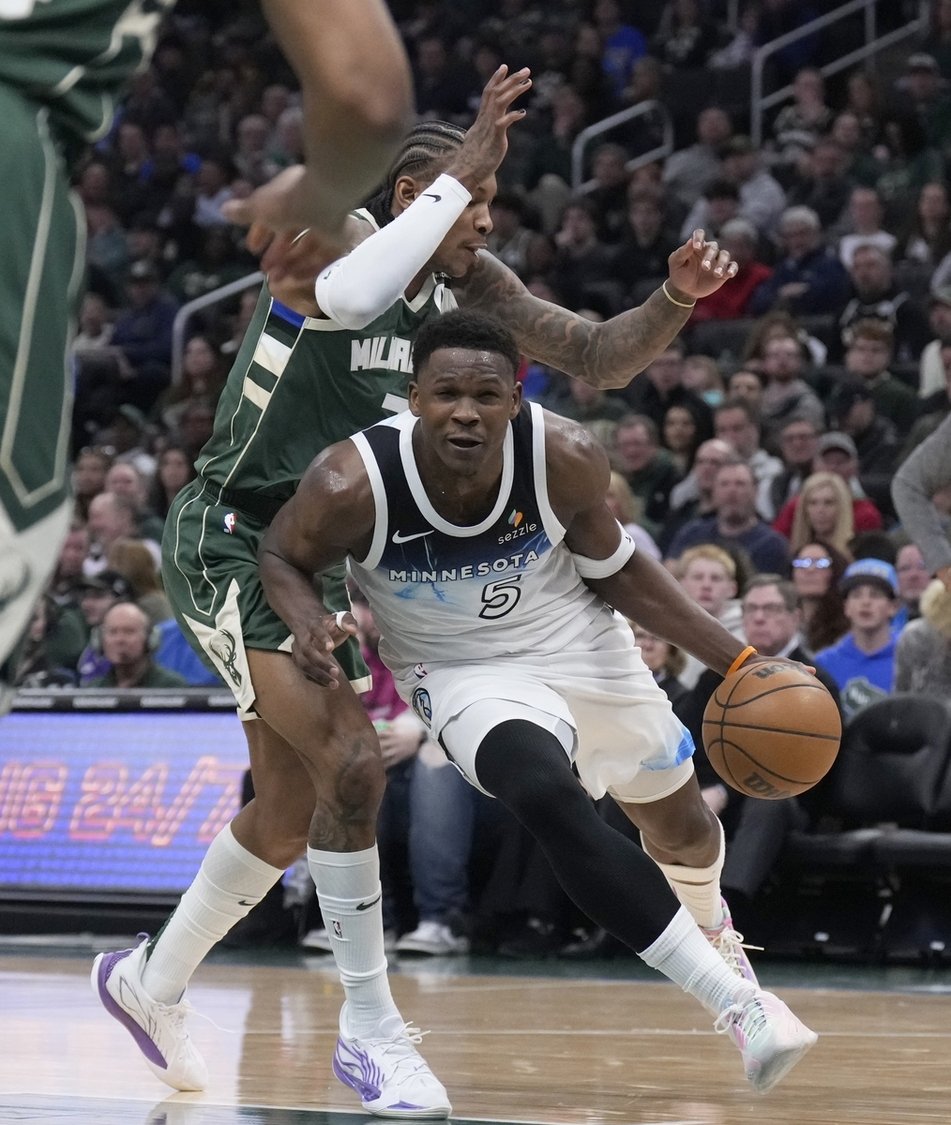 九游会官方娱乐 -冲刺阶段NBA常规赛传出新动向，多伦多猛龙再遭质疑，管理层表态：目标明确，球队文化再被提及的简单介绍