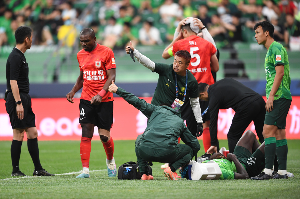 包含中超赛程吃紧,北京国安今晨门线救险,球迷炸锅,心理建设被强调的词条 包含中超赛程吃紧,北京国安今晨门线救险,球迷炸锅,心理建设被强调的词条